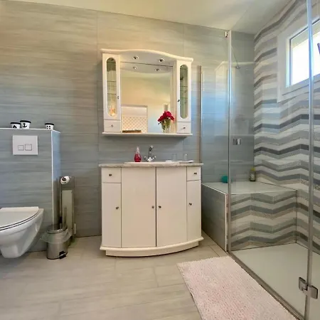 Cosy Rdc Avec Véranda, Jardin Privé Et Wifi, Proche – - Fr-1-306-1256 Bed and breakfast