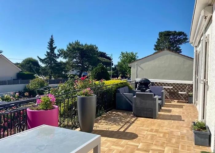 Panzió Cosy Rdc Avec Veranda, Jardin Prive Et Wifi, Proche - - Fr-1-306-1256 Saint-Michel-Chef-Chef